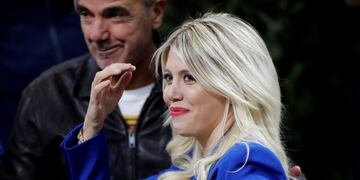 Soccer Football - Serie A - Inter Milan v AC Milan - San Siro, Milan, Italy - October 21, 2018 Wanda Nara, spouse of Inter Milan's Mauro Icardi, in the stands during the match REUTERS/Stefano Rellandini italia wanda nara campeonato torneo liga italiano italiana futbol futbolistas partido inter AC Milan