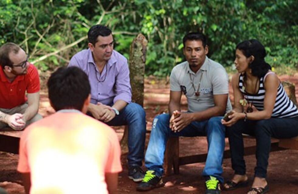 Los Guaraníes serán guías turísticos en Iguazú