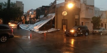 Tornado causó destrozos en distintos barrios de Capital\u002E