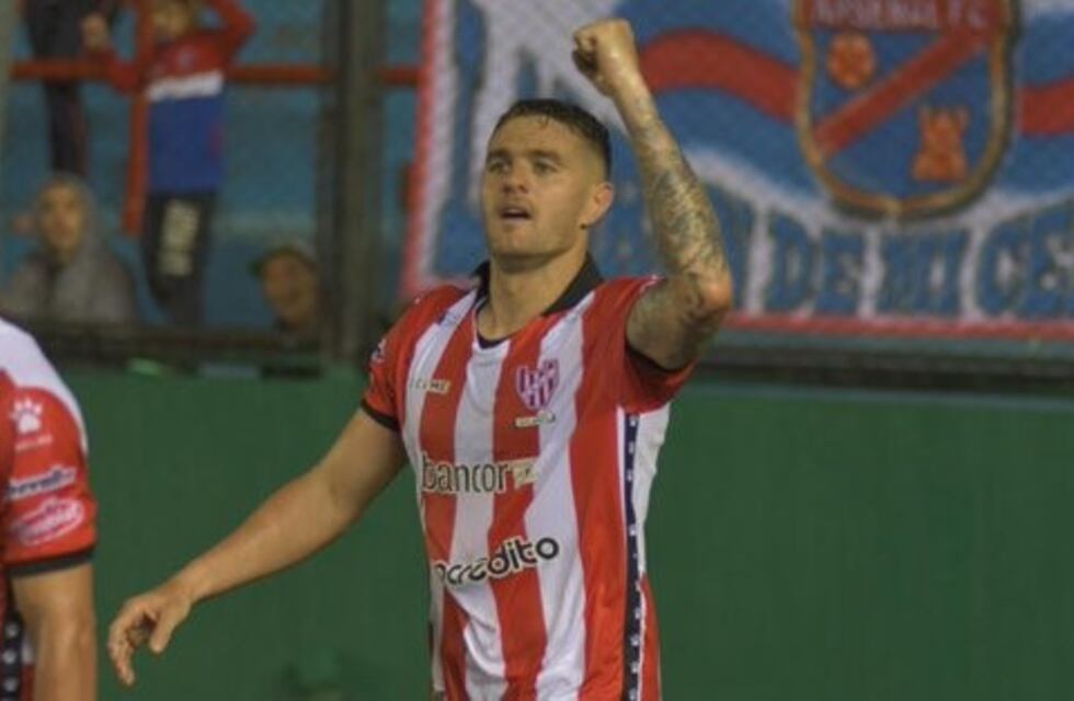 Del goleador Vegetti: "El equipo juega para mí"