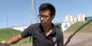 Limpiavidrios es discriminado en la Escuela de Policía\u002E (El Tres)