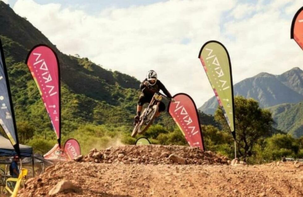Carlos Paz celebra el deporte con la entrega de los "Premios Falucho"