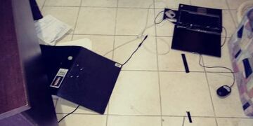 Las tres personas identificadas provocaron destrozos importantes en FM Horizonte\u002E (Facebook)