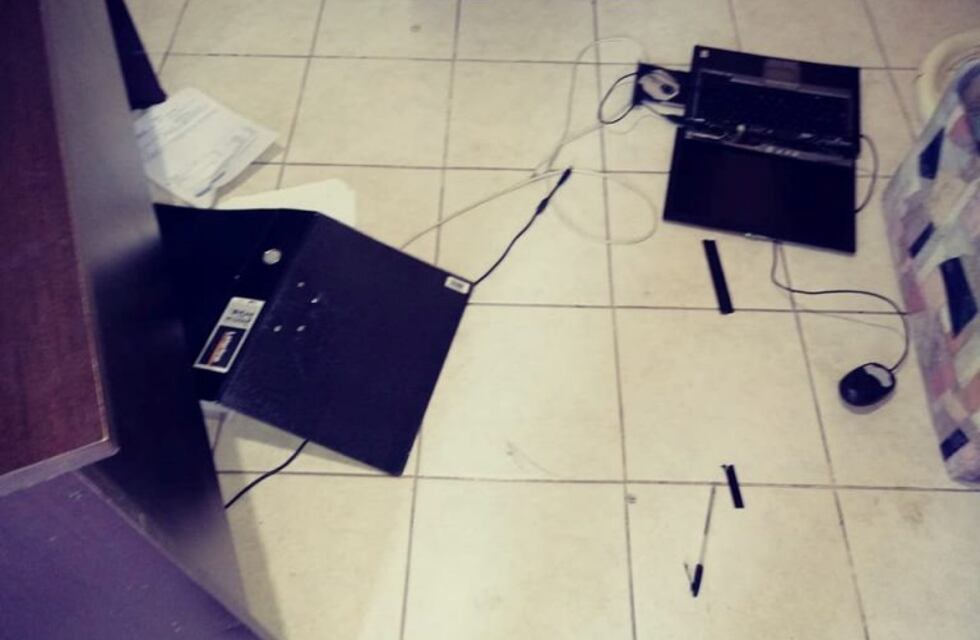 Denunciaron a una dirigente por usar fondos públicos para que su hija se opere el busto