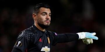 Sergio Romero podru00eda continuar su carrera en Boca Juniors. Reuters / Phil Noble