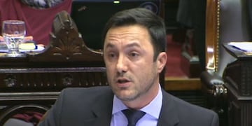 Luis Petri\u002E (Web)