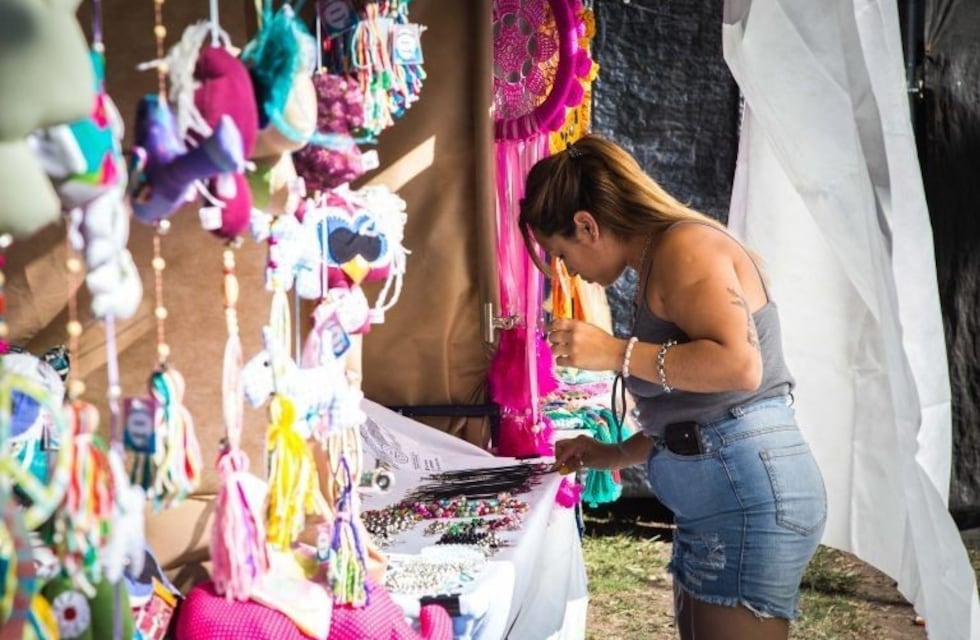 Comienza la primera "Feria social Tolhuin 2019"