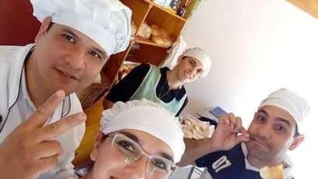 Los de Padrino's hacen el pan solidario para los que no pueden comprarlo\u002E (Gentileza Padrino's)