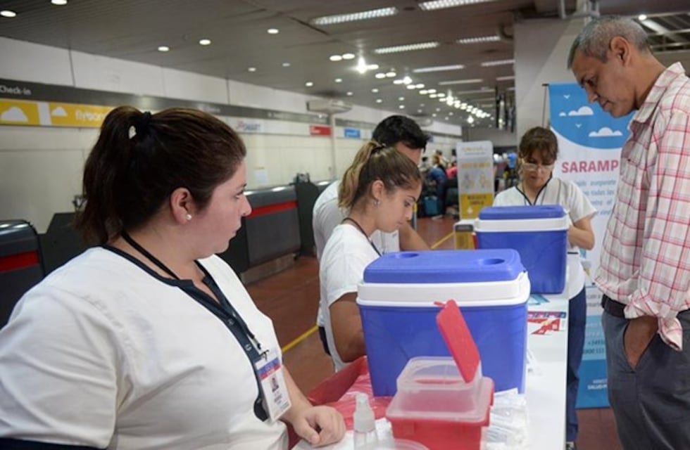 Salud desplegó todo tipo de información sobre el Coronavirus en el aeropuerto