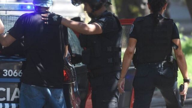 Los detenido de 14 y 18 años fueron trasladados a la comisaría 28 de San Martín. Imagen de archivo.