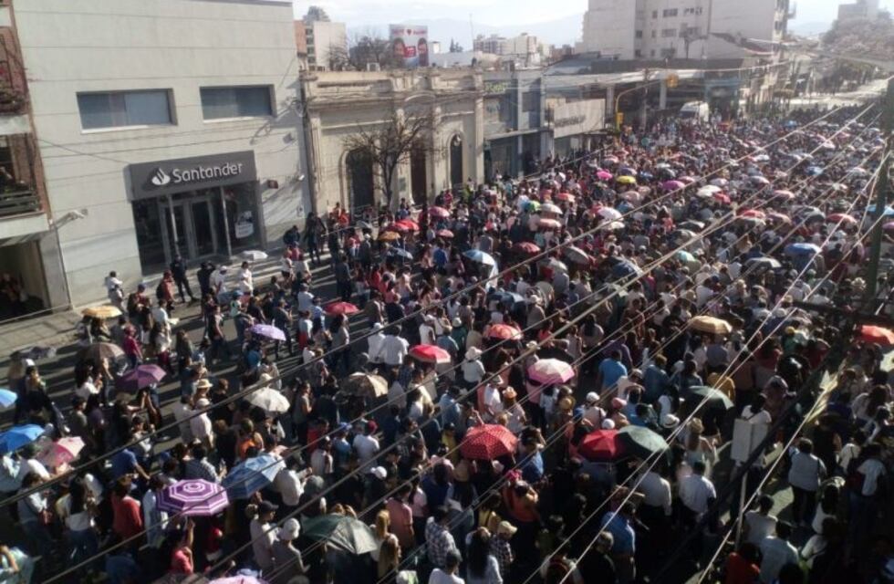 Cerca de 850 mil personas renovaron su pacto de fe durante el Milagro en Salta