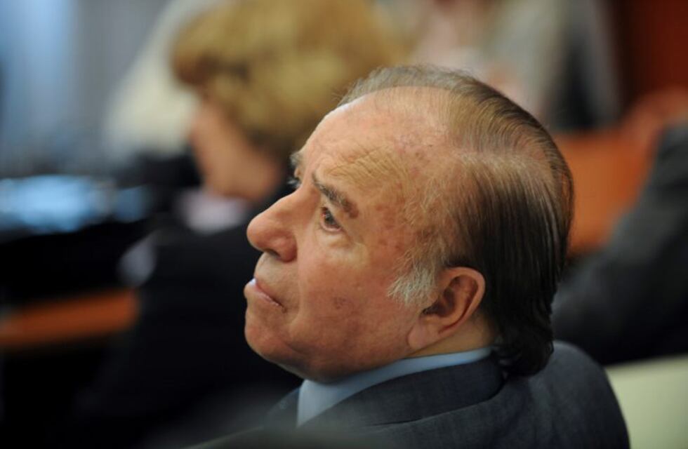 Definen si confirman o revocan el procesamiento de Menem por la explosión de Río Tercero