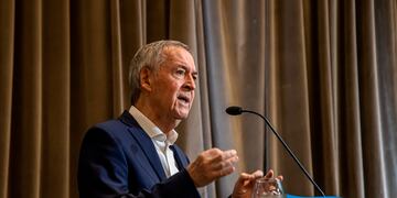 Preocupación. El sábado pasado, el gobernador Juan Schiaretti convocó a una reunión de urgencia a varios de sus ministros. Trataron el conflicto docente.
