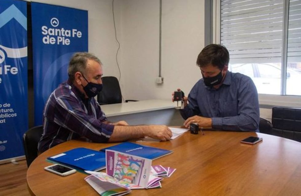 Soldini: La comuna firmó un acuerdo pensado para familias que posean terreno propio