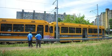 Choque frontal del Premetro en el barrio porteño de Villa Lugano dejó al menos siete heridos. (Clarín)