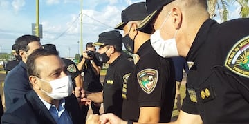 El Gobernador de la provincia entregó más móviles para la Policía de Misiones