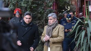 El ministro de Seguridad,Juan Pablo Quinteros, junto a Alejandro Mercado, exsubjefe detenido y preso en Bouwer.