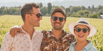 Sofía Pachano, su novio y Nicolás Peralta están en Mendoza: su divertido itinerario entre vinos y viñedos. Foto: Instagram @sofiapachano