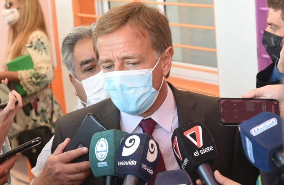 Suárez dijo que al barbijo hay que usarlo “siempre que se pueda”