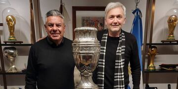 El empresario mantiene una buena relación con "Chiqui" Tapia y forma parte del comité de AFA.