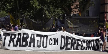 "Las ferias son de los feriantes", aseguraron.