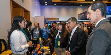 “En nombre de la Ley”, el nuevo puente entre ciudadanía y Parlamento
Se trata de un videojuego gratuito y accesible, diseñado por tucumanos, que enseña el proceso legislativo de manera lúdica y dinámica.