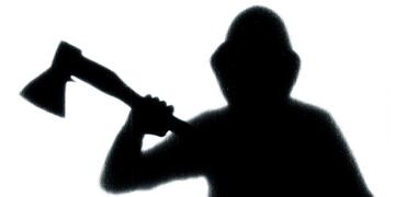 Hombre causó destrozos con un hacha en la casa de su hermano (imagen ilustrativa).