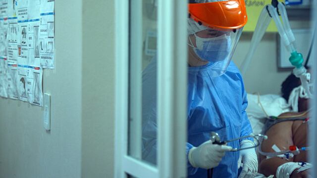 Las cifras siguen en baja en la segunda ola de coronavirus en Córdoba. La amenaza es la tercera ola (Facundo Luque).