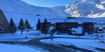 ¡Llegó la nieve! Mirá las fotos y videos de la primera nevada en el sur mendocino.