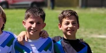 Genaro Tabacchi y Lucas Ronco futbolistas de Arroyito