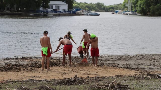 Limpieza de playas públicas en Gualeguaychú