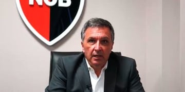 El presidente de Newell's Old Boys anunció que las elecciones se adelantarán.