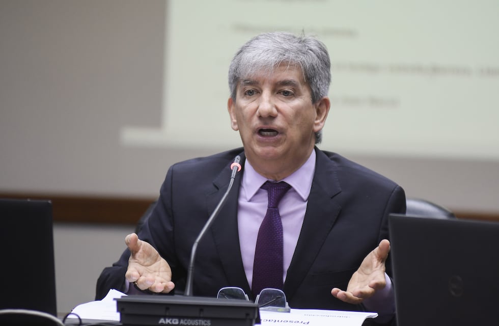 Presentaron el dictamen para suspender al juez Bento y enviarlo a juicio político