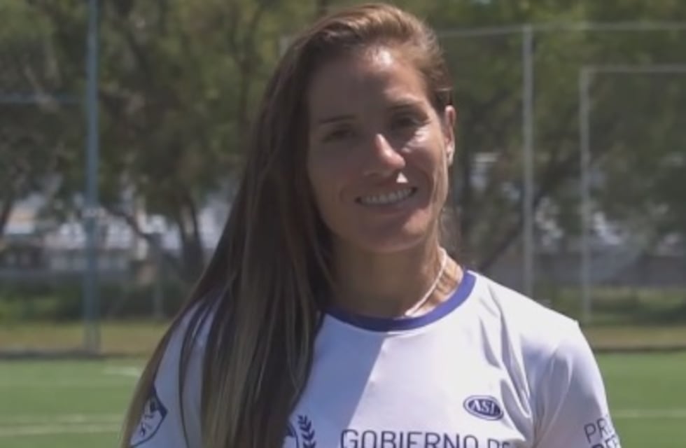 Antonella Flores: su garra, desafío y calidad la hicieron llegar al fútbol femenino de AFA