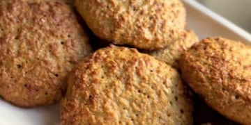 La receta de galletitas de avena y limón para la merienda.