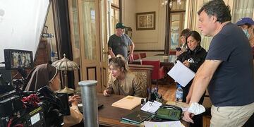 Laurita Fernández está en Mendoza para rodar "Papá al rescate", la película con Benjamín Vicuña.