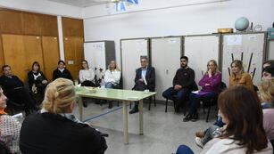 Se entregaron más de 15 millones de pesos a escuelas