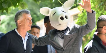 El "Chancho Blanco" se sacó una selfie con Macri.