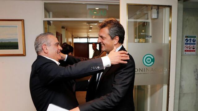 Sergio Massa junto al presidente de Coninagro, Carlos Iannizzotto.