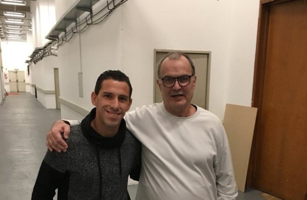Amistad leprosa: el regalo que Marcelo Bielsa le mandó a Maxi Rodríguez
