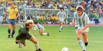 Con el gol de Caniggia Argentina eliminó a Brasil de Italia 90, en Turín (Foto: El Gráfico)