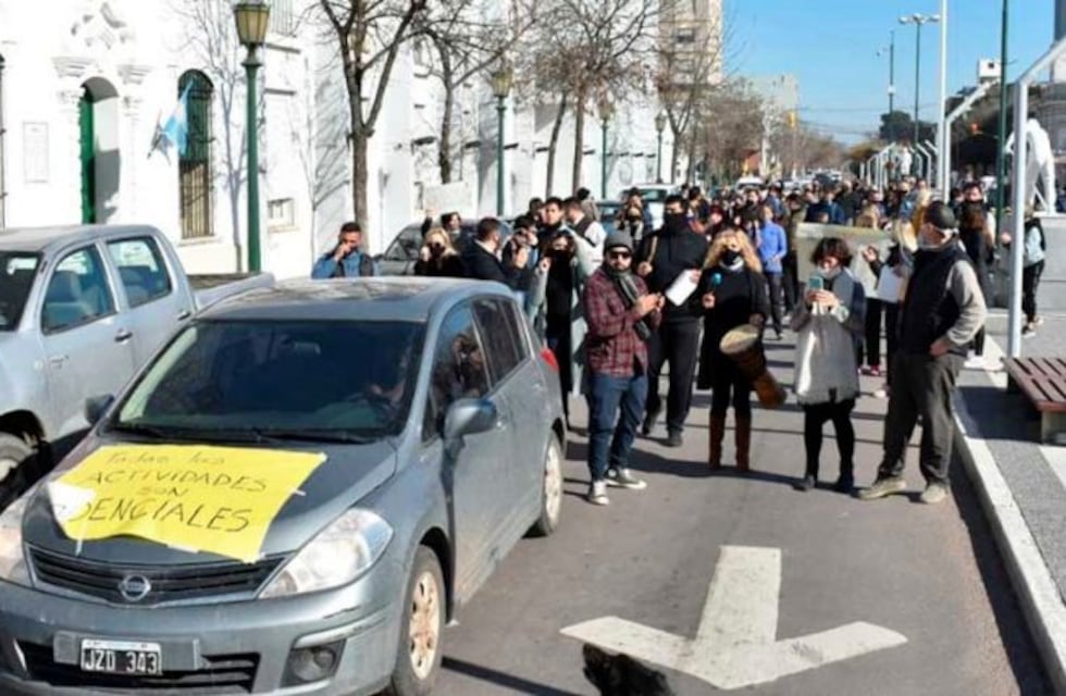 Comerciantes volvieron a manifestarse para que les permitan abrir sus negocios