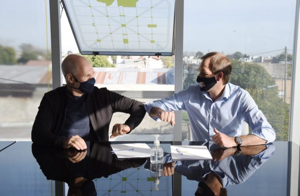 Garro y Larreta firmaron un convenio para prevenir inundaciones