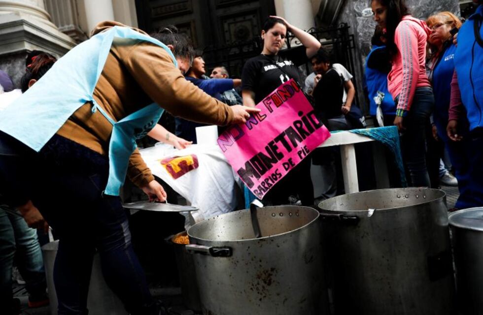 Movimientos sociales, disconformes con las medidas oficiales