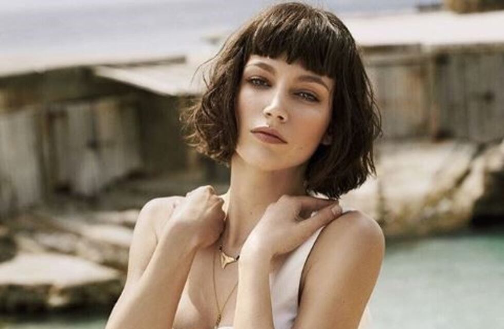 "Tokio" de "La Casa de Papel" hizo un topless junto a una amiga