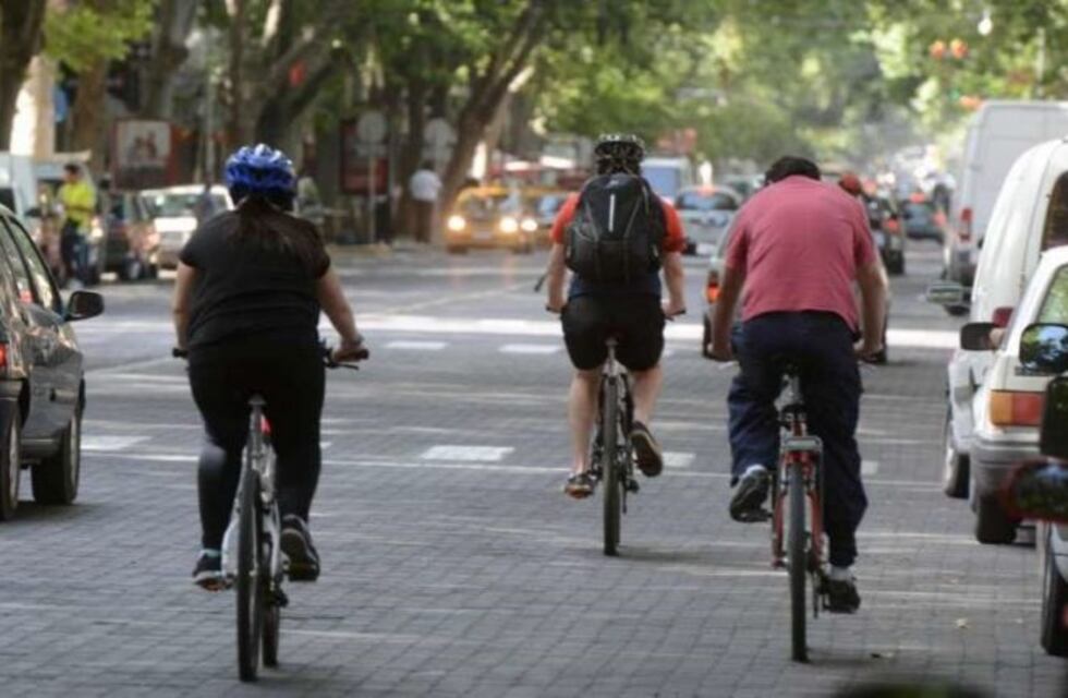 Piden a la municipalidad que instale un estacionamiento para bicicletas en la capital