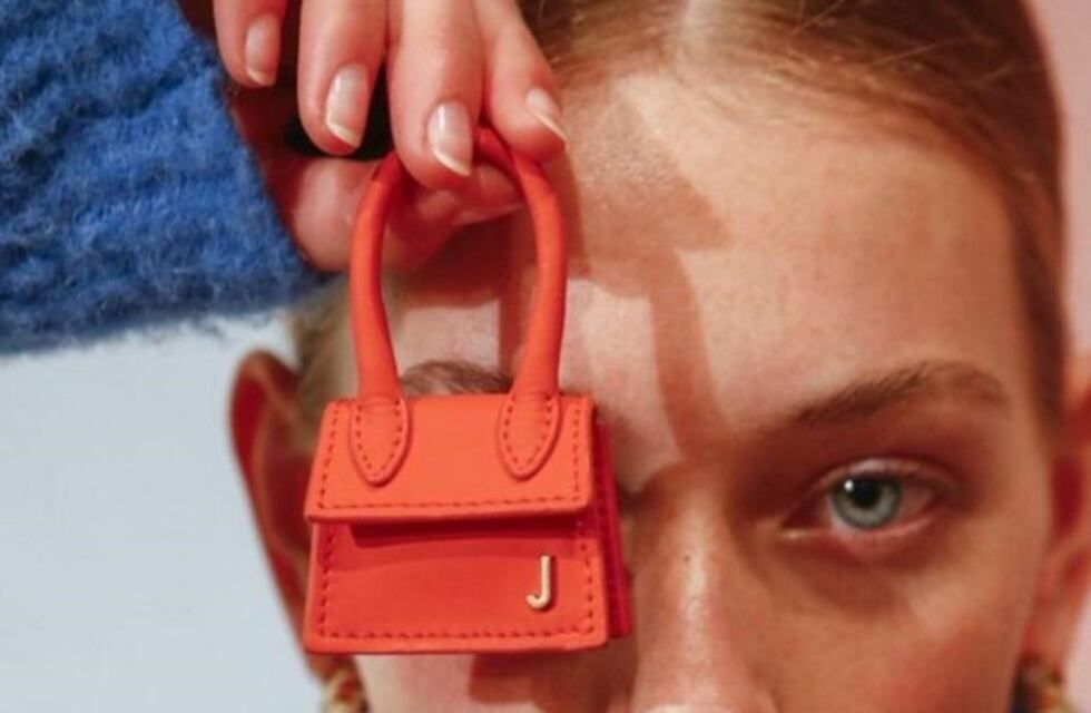 El bolso de 400 euros en el que no entra ni una uña postiza