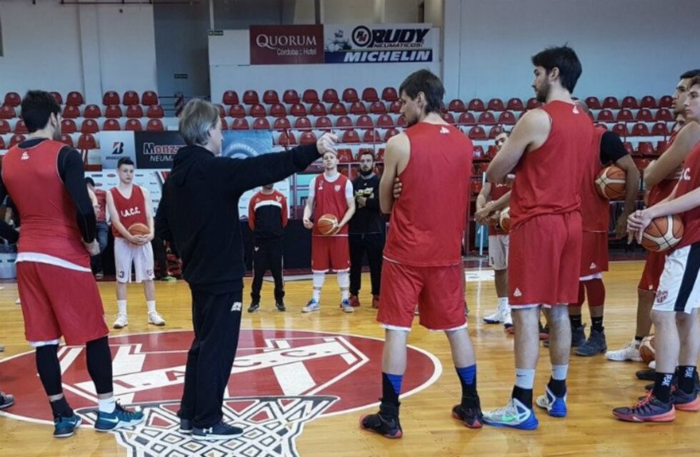Instituto y Atenas juegan un clásico especial por el Súper 20