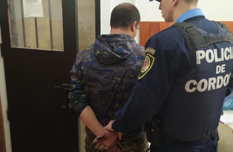 Malagueño: violó una orden de restricción y golpeó a la mujer en la vía pública