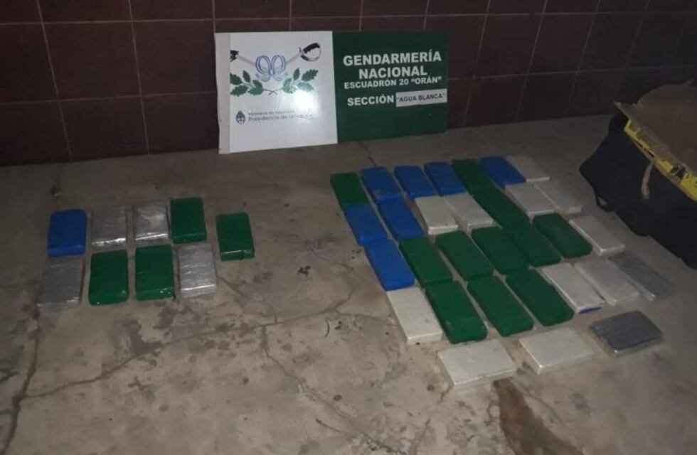 Narco-pareja llevaba 42 kilos de cocaína valuados en 16 millones de pesos